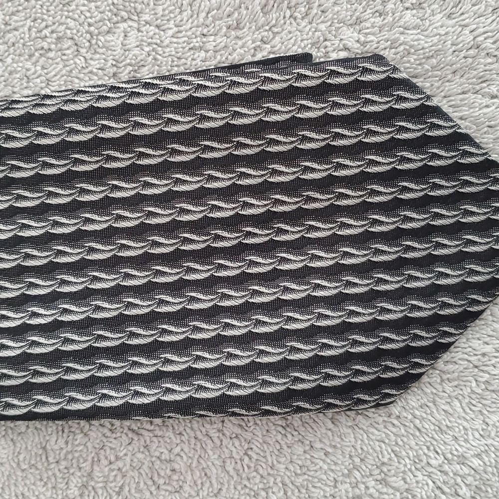 Tie